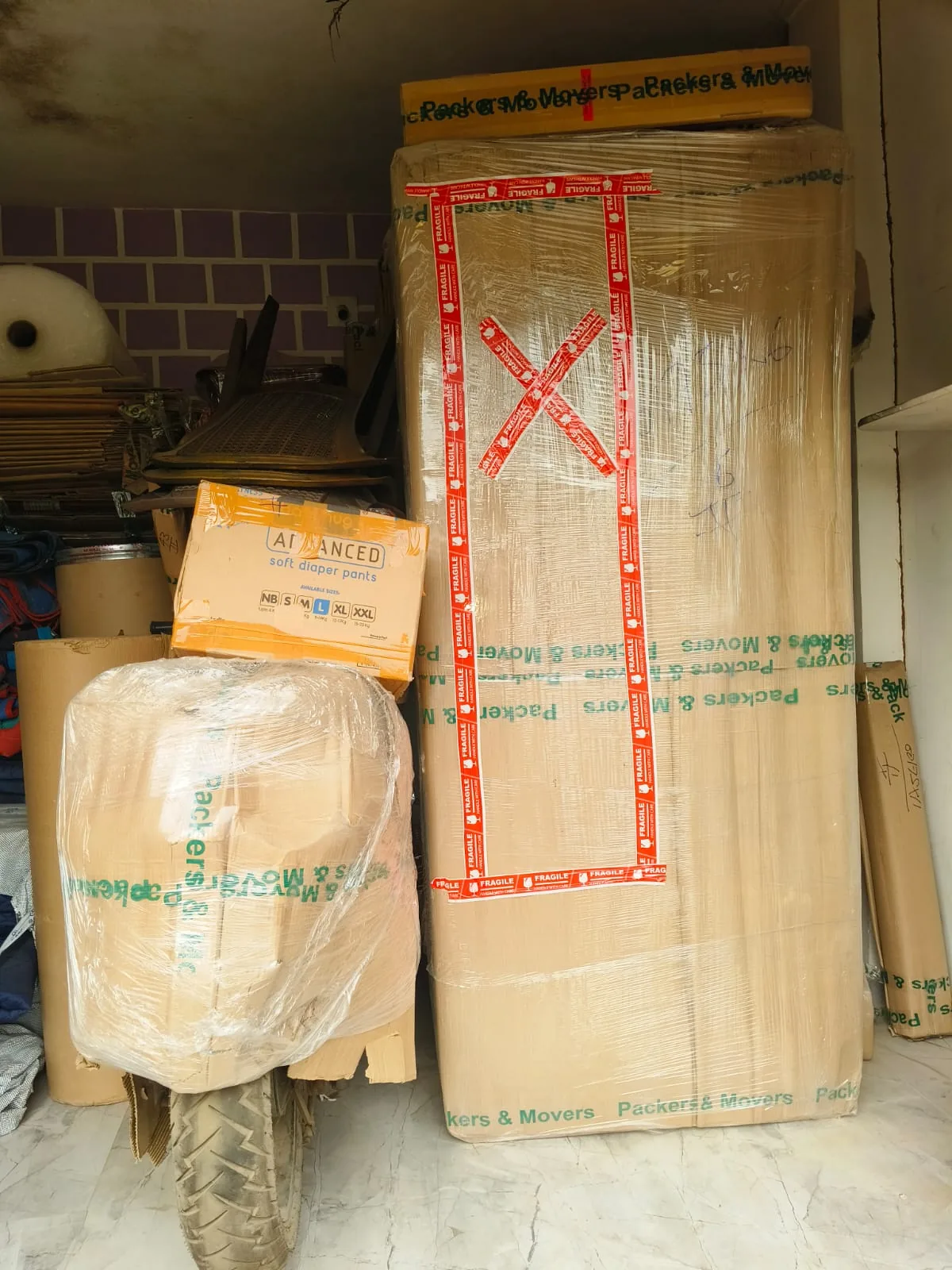 Abhi Movers crew